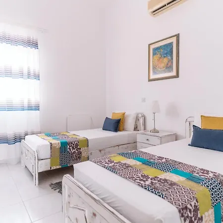 Diana's Heights By Prestige Bookings Peyia