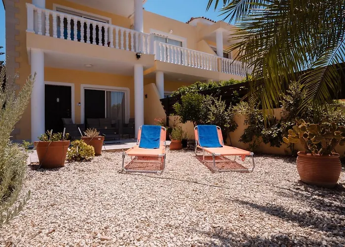 Diana's Heights By Prestige Bookings Tatil Evi